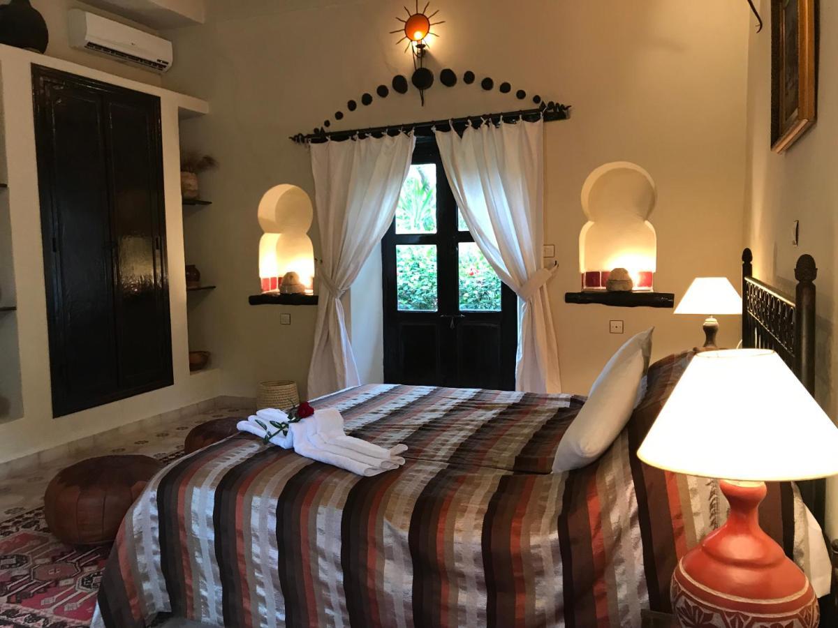 Auberge Chez Momo II Уирган Экстерьер фото