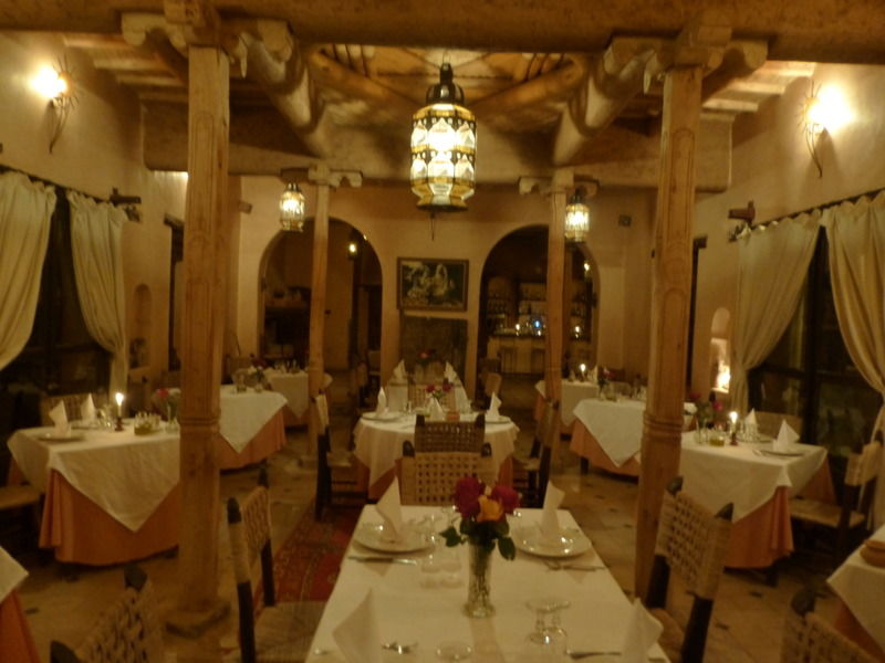 Auberge Chez Momo II Уирган Экстерьер фото