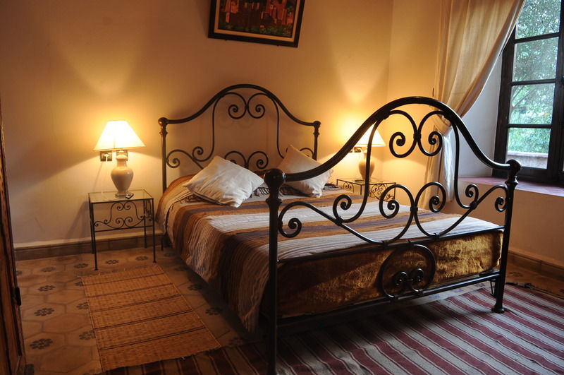 Auberge Chez Momo II Уирган Экстерьер фото