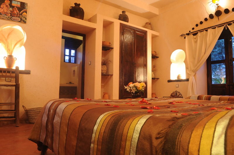 Auberge Chez Momo II Уирган Экстерьер фото