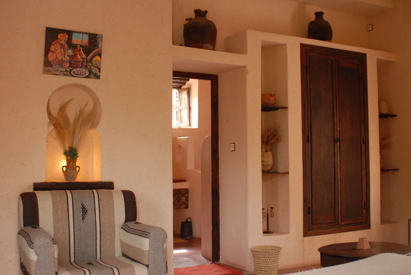 Auberge Chez Momo II Уирган Экстерьер фото