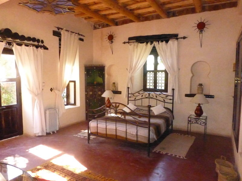 Auberge Chez Momo II Уирган Экстерьер фото