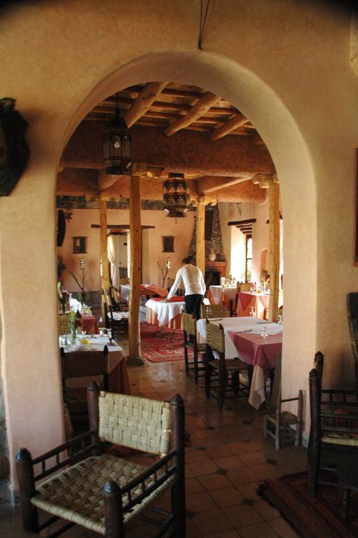 Auberge Chez Momo II Уирган Экстерьер фото