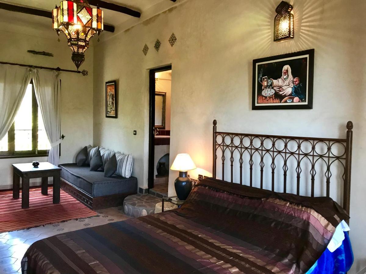 Auberge Chez Momo II Уирган Экстерьер фото